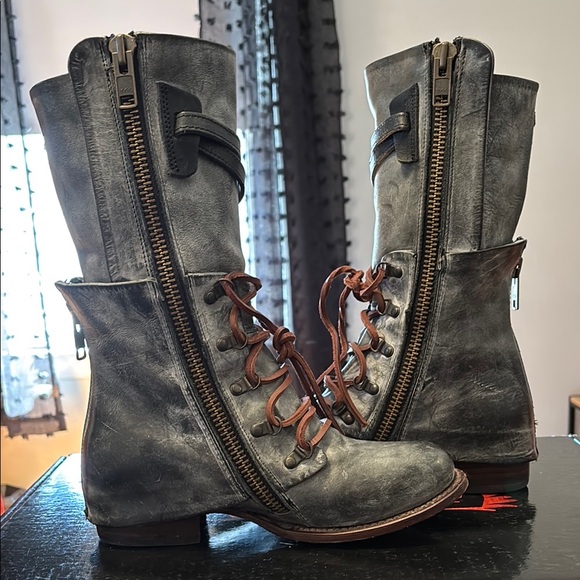Freebird By Steven Ravi Boots Size 8